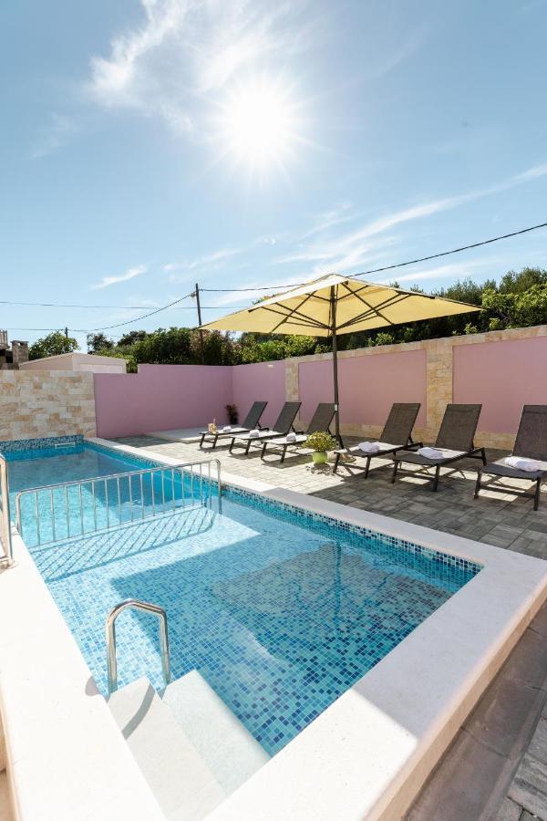 Apartman Laura Вир Екстериор снимка