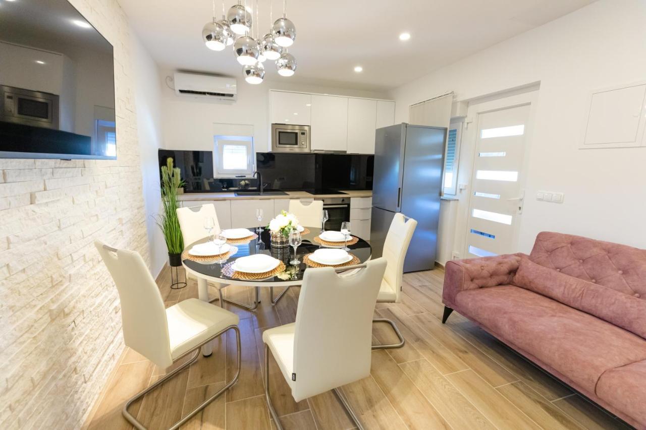 Apartman Laura Вир Екстериор снимка