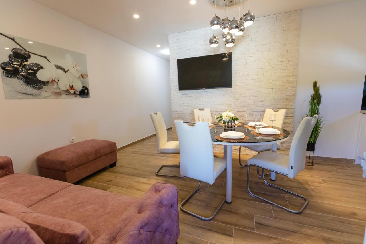 Apartman Laura Вир Екстериор снимка