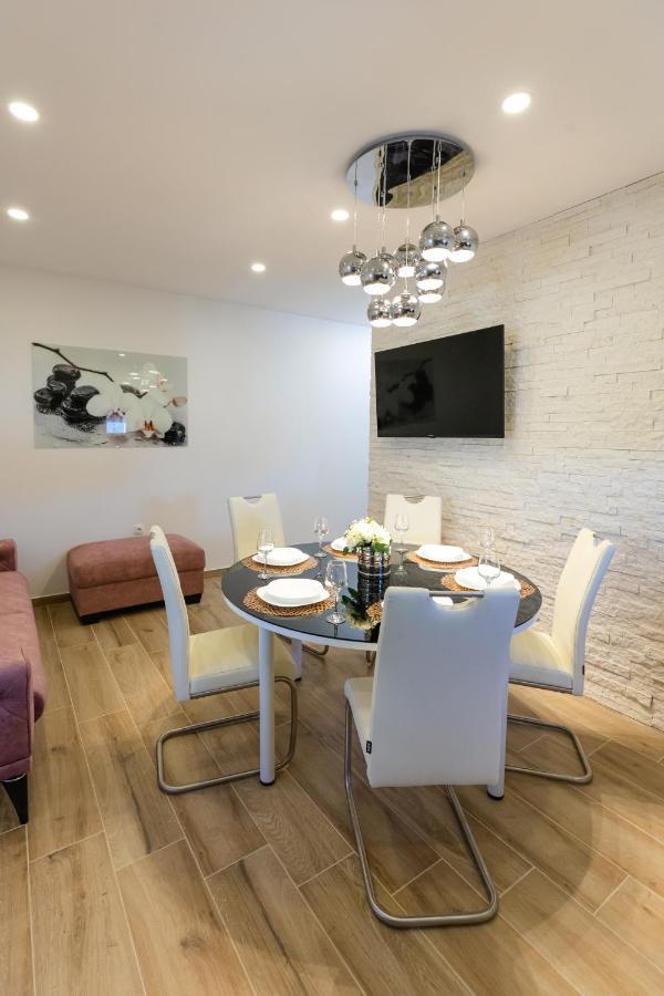 Apartman Laura Вир Екстериор снимка
